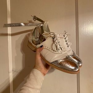 wrap around cut out oxfords